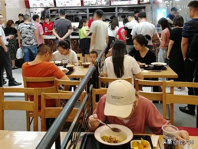 餐饮加盟：选址失误率下降 35% 的 AI 系统揭秘