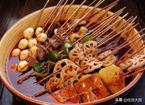 菠萝芒果钵钵鸡！热带水果串竹签，夏日解暑神器