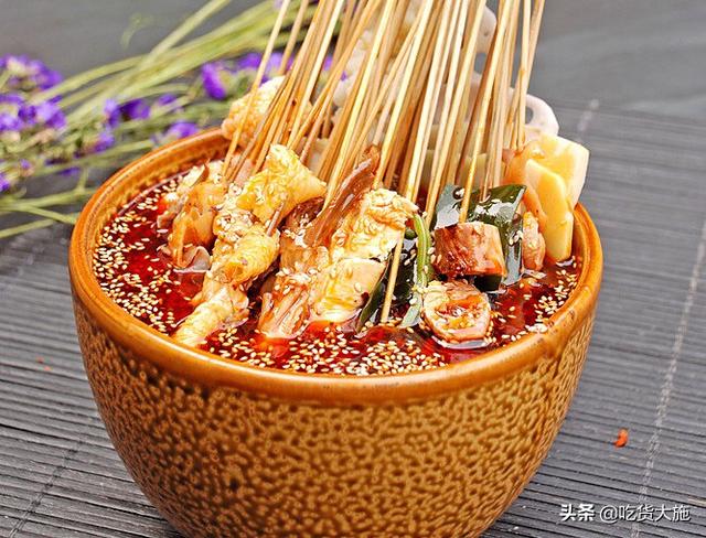 菠萝芒果钵钵鸡！热带水果串竹签，夏日解暑神器